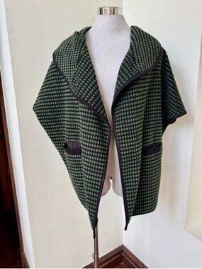 Eva Franco Anthropologie Cape Poncho Coat Houndstooth Black & Green XS/S